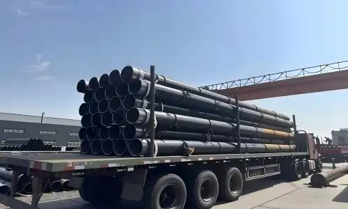 What is the difference between seamless and welded steel pipes?